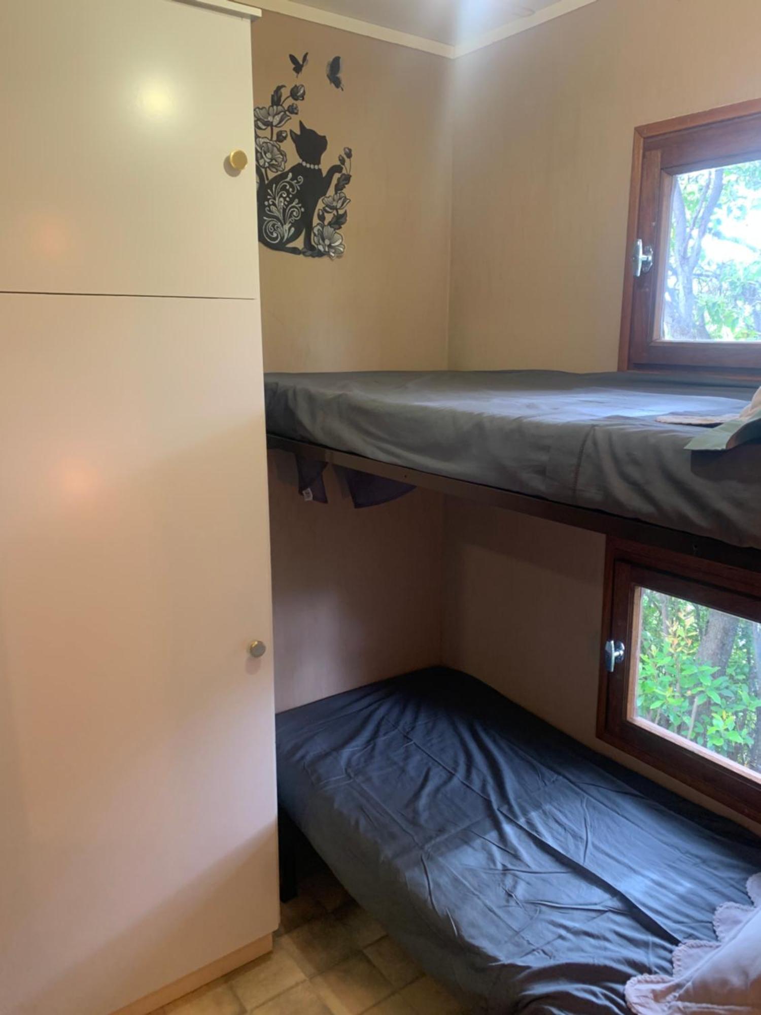 Mobile Dans Un Coin De Paradis Camping Fréjus